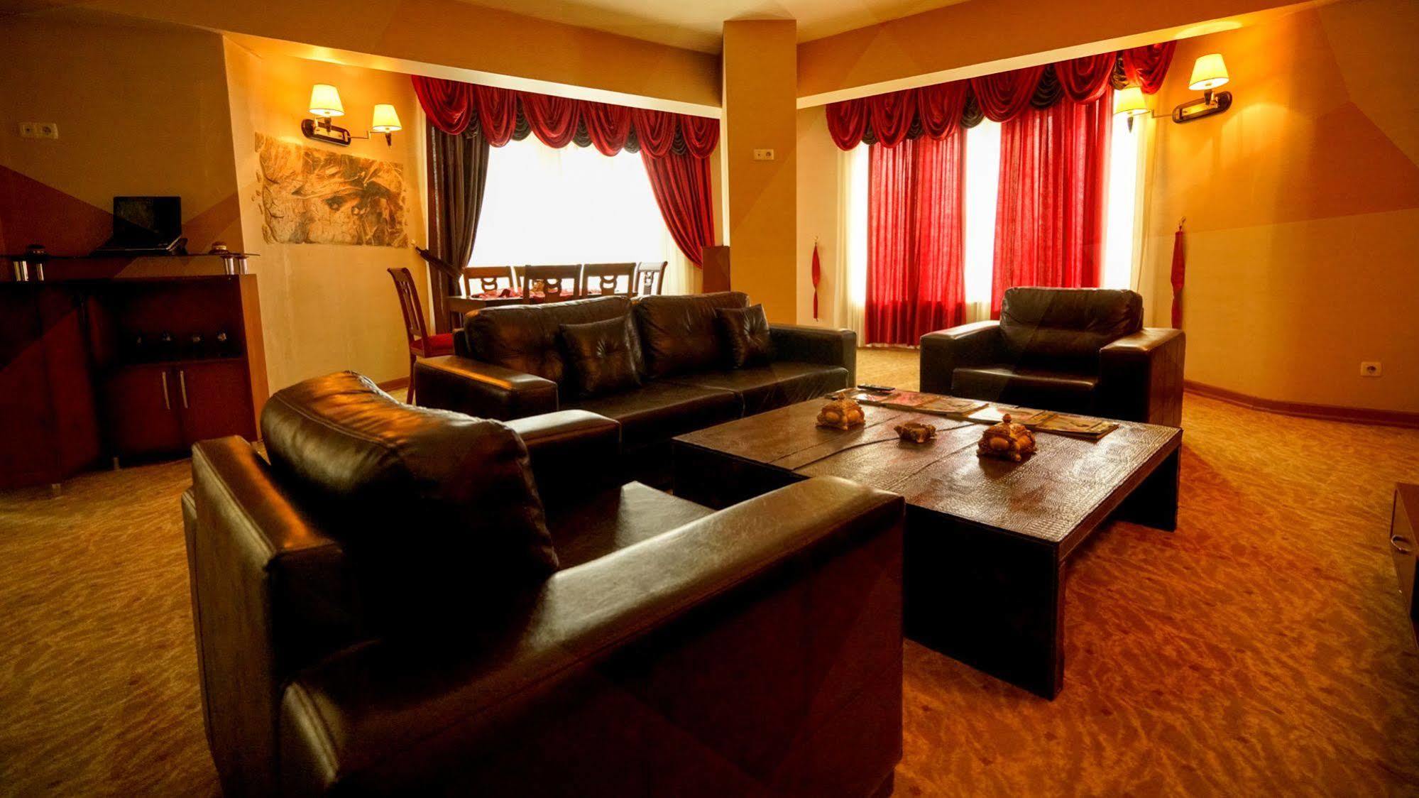 Es Albatros Hotel Eskişehir Eksteriør bilde