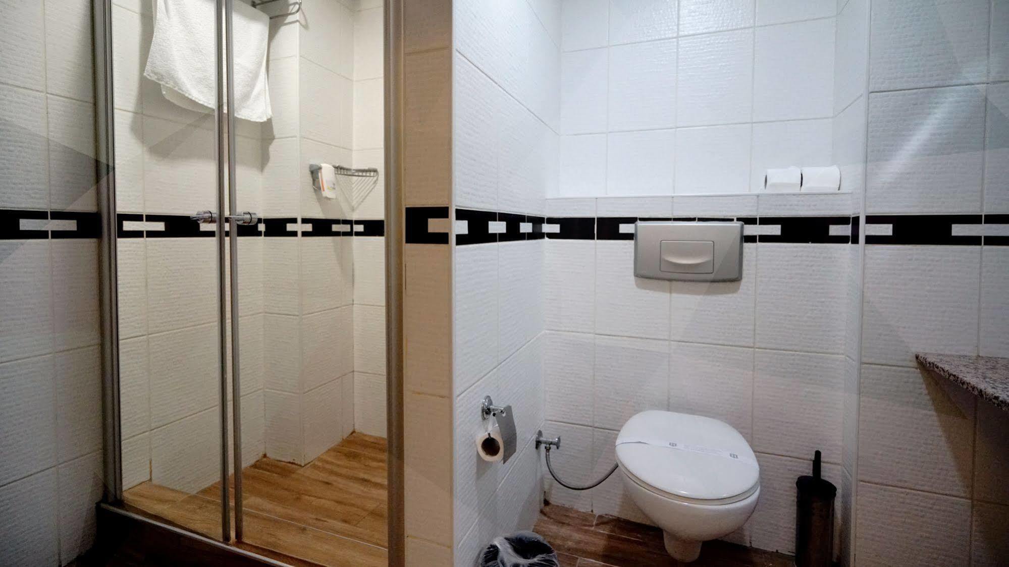 Es Albatros Hotel Eskişehir Eksteriør bilde